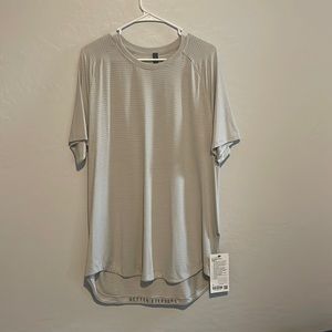 Lululemon short sleeve